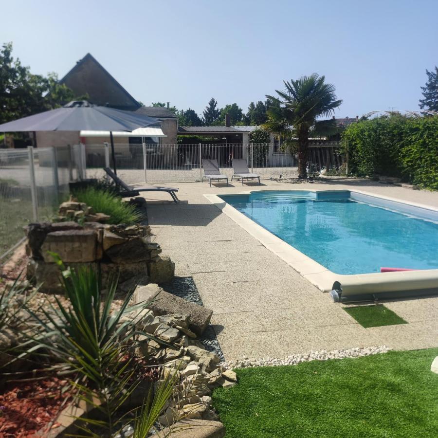 Naturel : Studio Calme Et Agreable Les Bordes Exterior foto