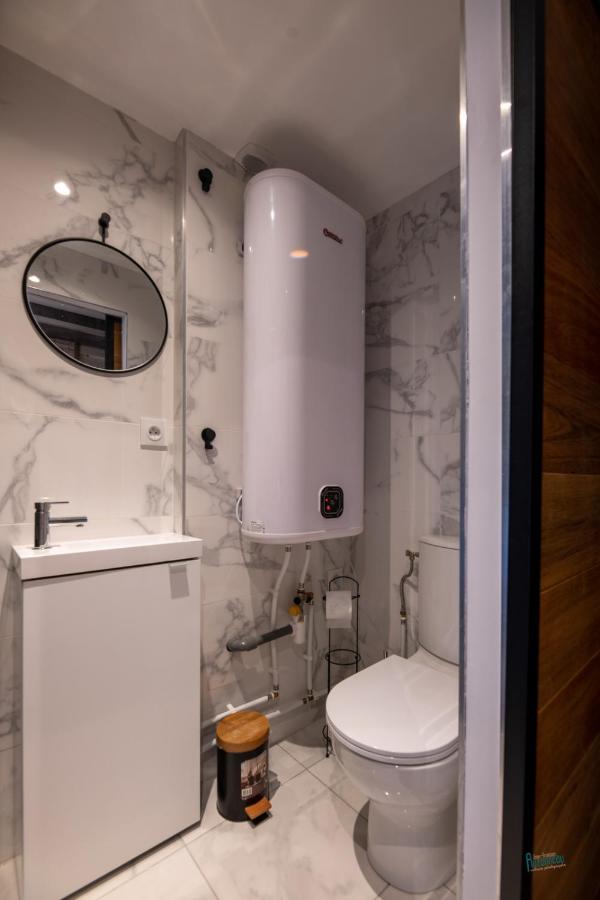 Naturel : Studio Calme Et Agreable Les Bordes Exterior foto